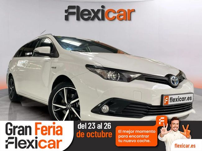 TOYOTA Auris (1.8 140H Feel! Edition Touring Spo) en Girona