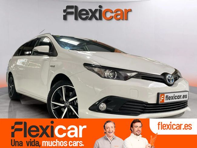 TOYOTA Auris (1.8 140H Feel! Edition Touring Spo) en Girona