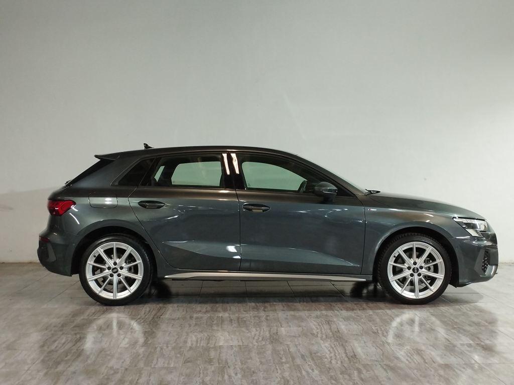 Foto del AUDI A3 Sportback 40 TFSIe S line S tronic