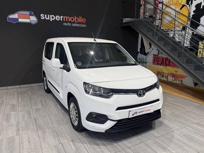Foto del TOYOTA Proace City Verso Family L2 1.5D 7pl. Active