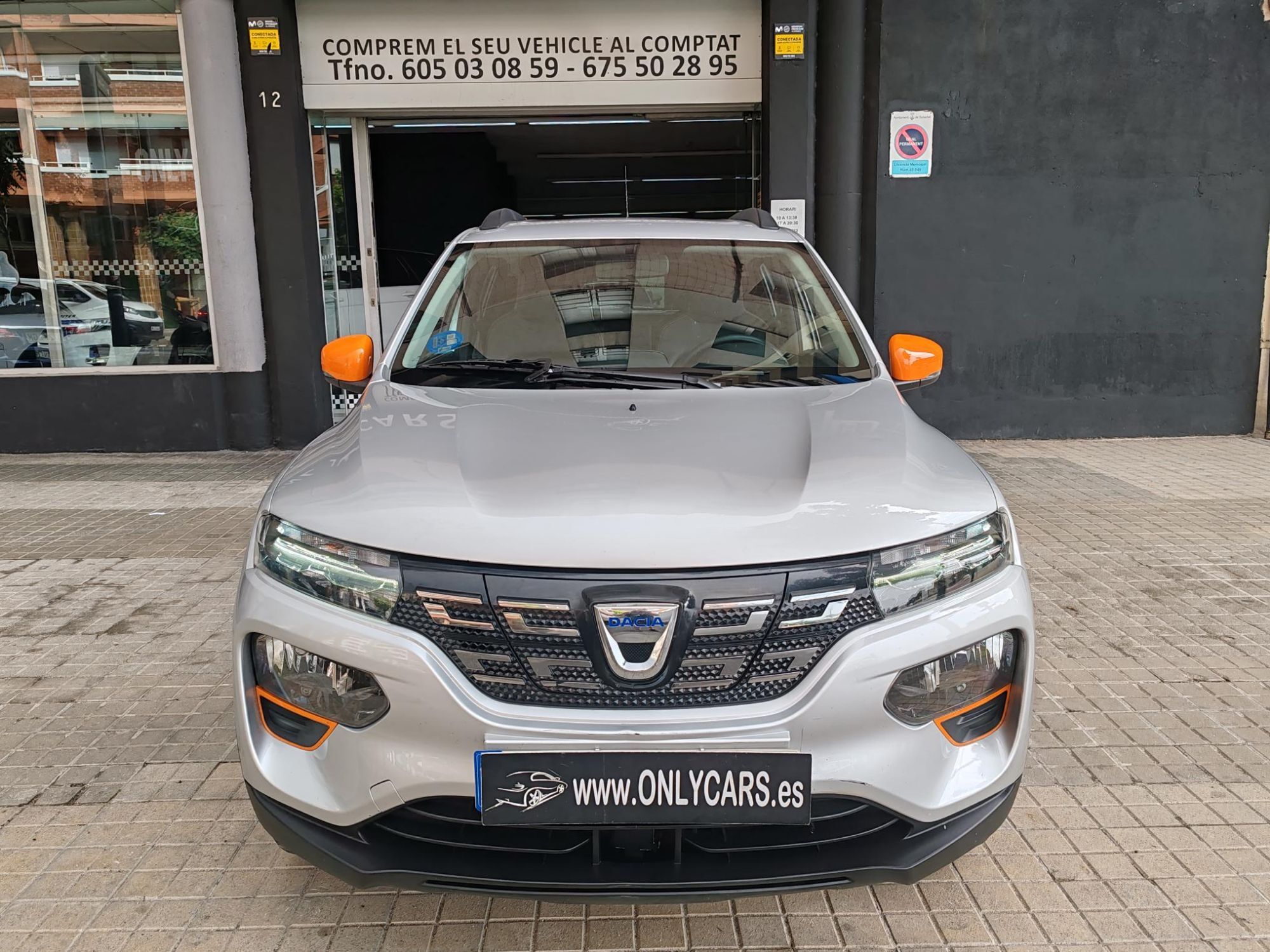 DACIA Spring (Electric Expression 45 33kW) en Barcelona