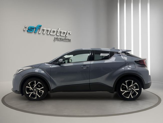 Foto del TOYOTA C-HR 180H Advance
