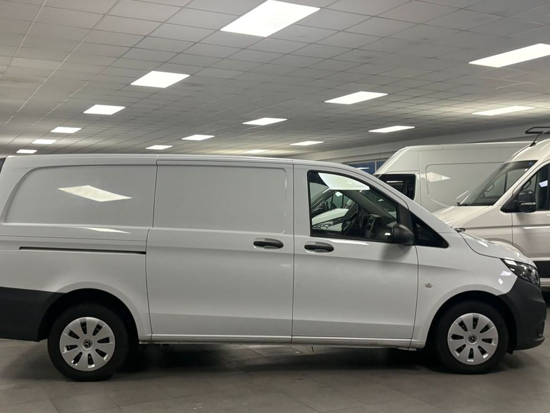 Imagen 3 de MERCEDES Vito