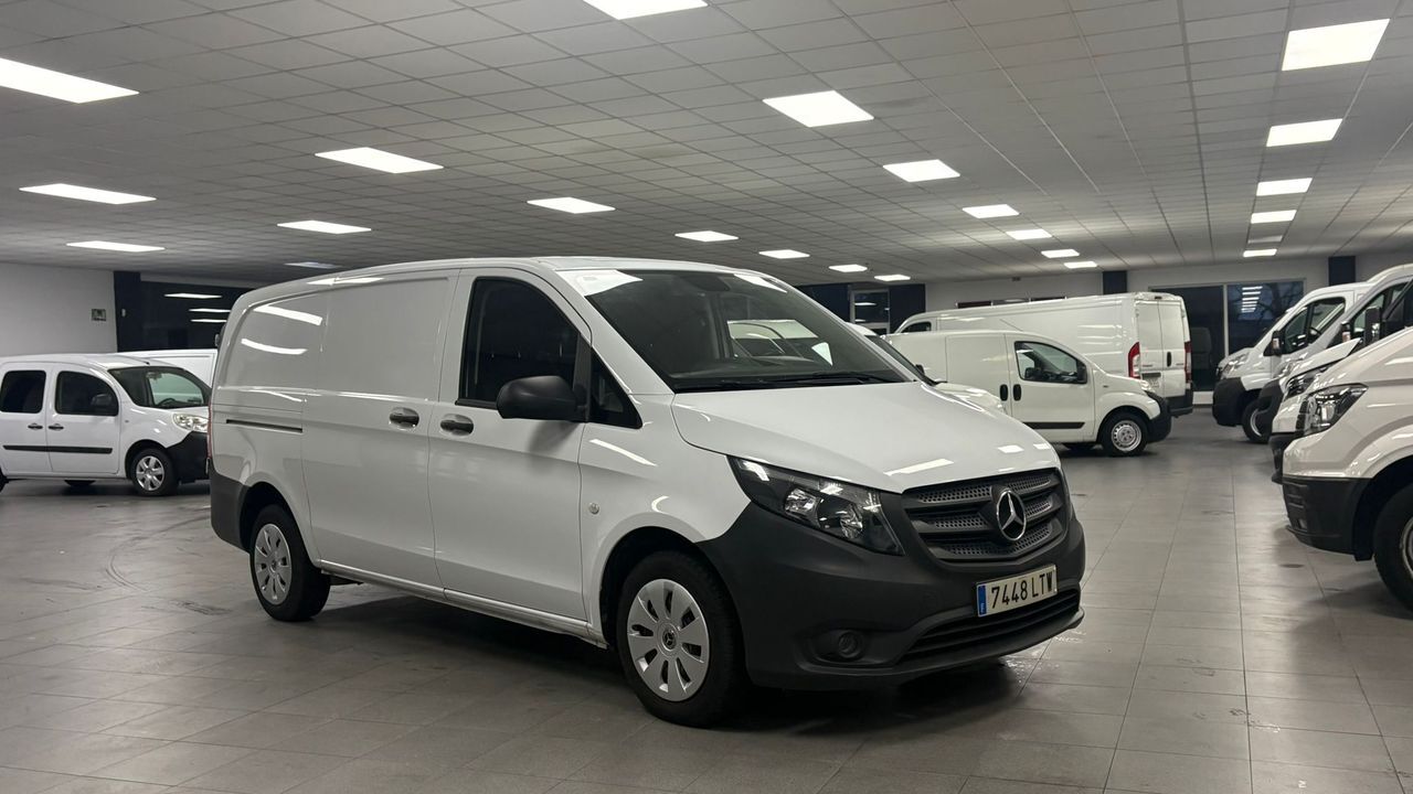 Foto del MERCEDES Vito Furgón 111CDI Larga