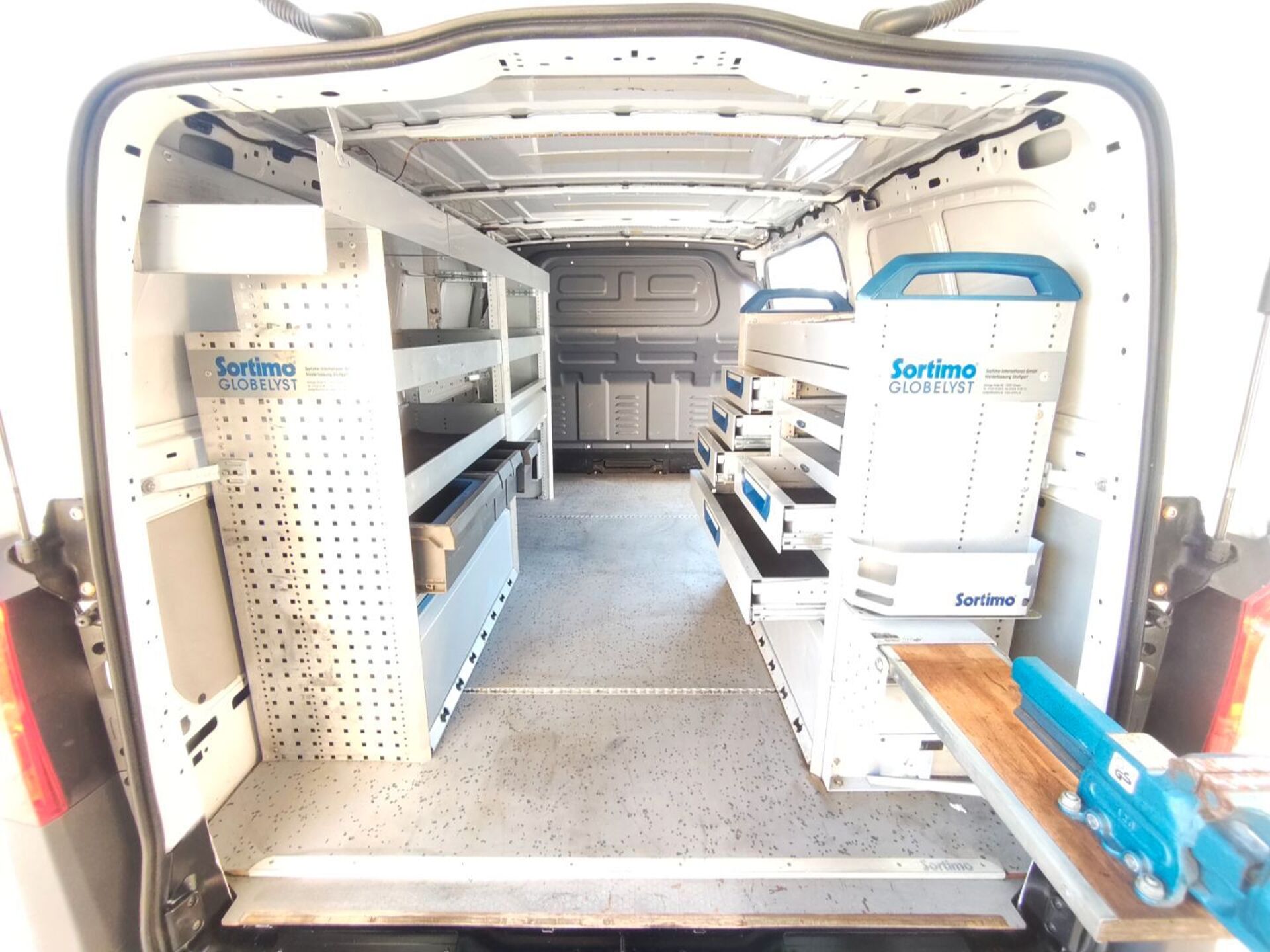 Imagen 2 de MERCEDES Vito