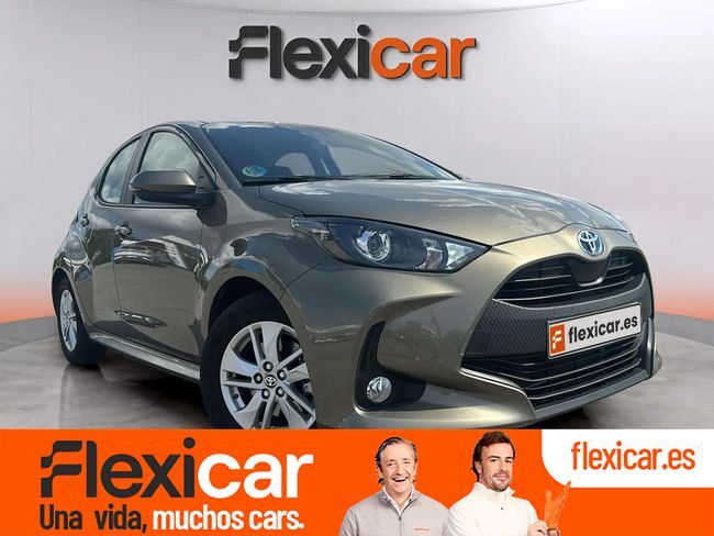 TOYOTA Yaris (1.5 120H Active Tech) en Barcelona
