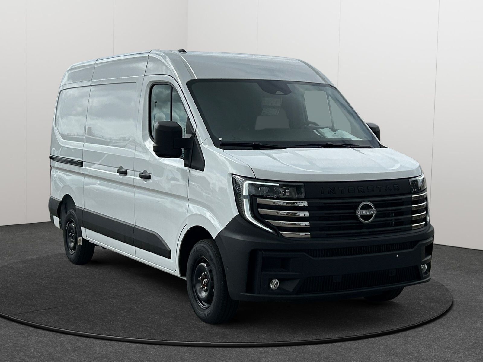 NISSAN Interstar (2.0 DCI 96KW N-CONNECTA L2H2 3.5T 4P) en Sevilla