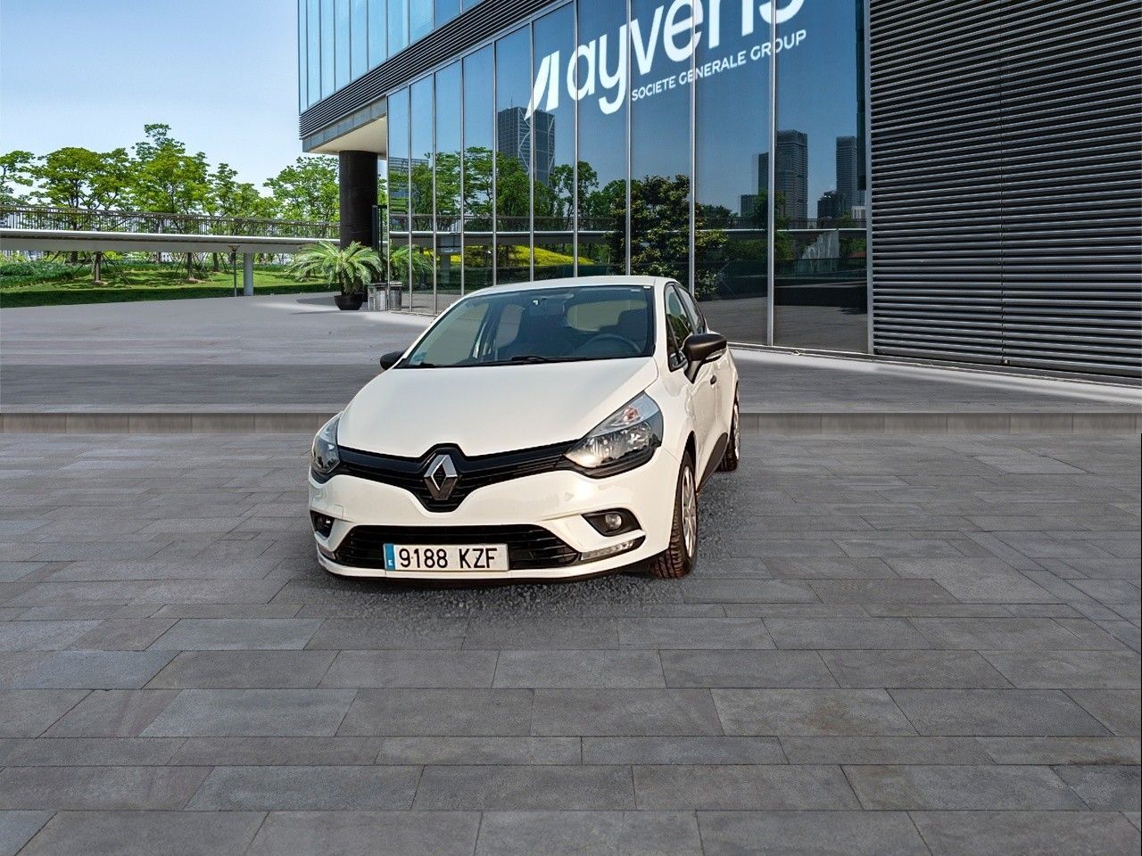 RENAULT Clio (Business TCe 66 kW (90 CV) GLP) en Madrid