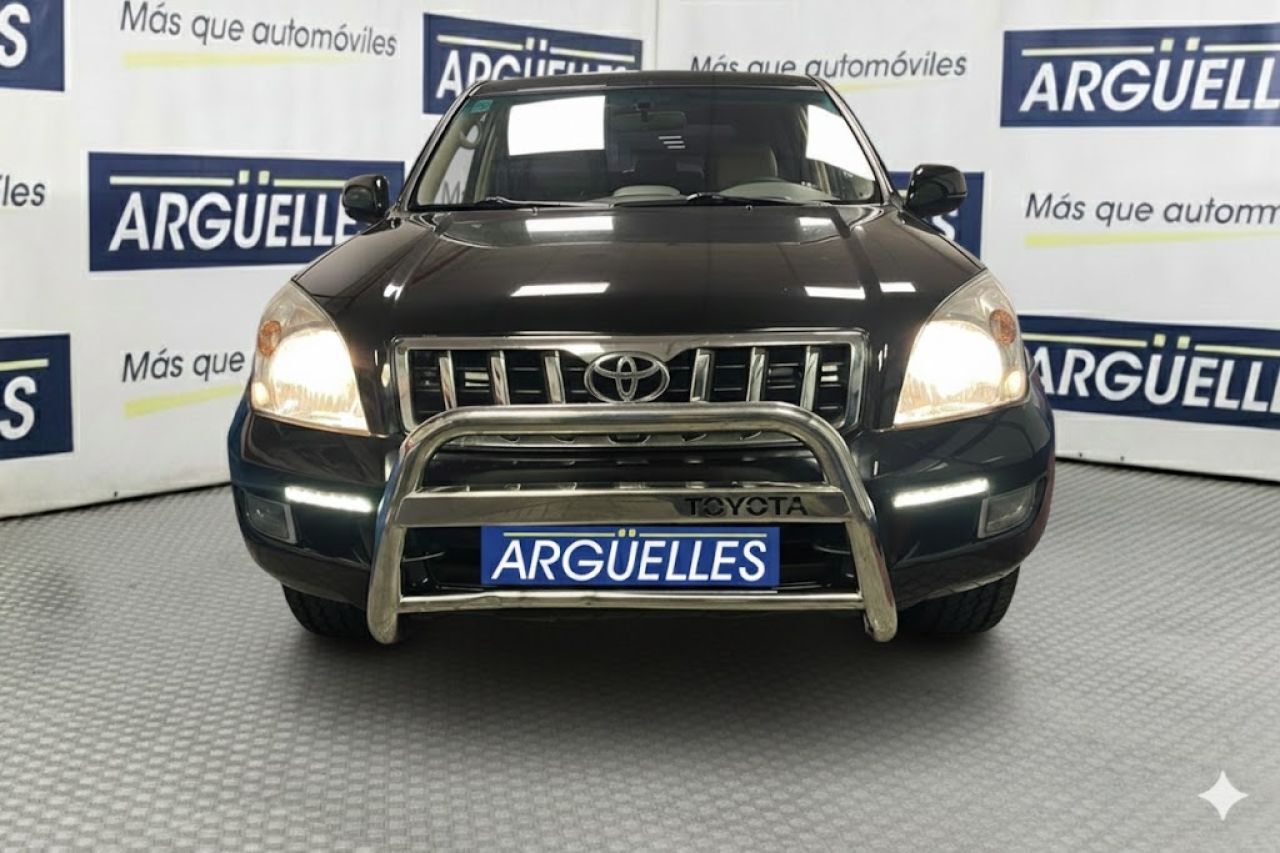 TOYOTA Land Cruiser (3.0 D4D VXL 7Plazas 166 CV) en Madrid