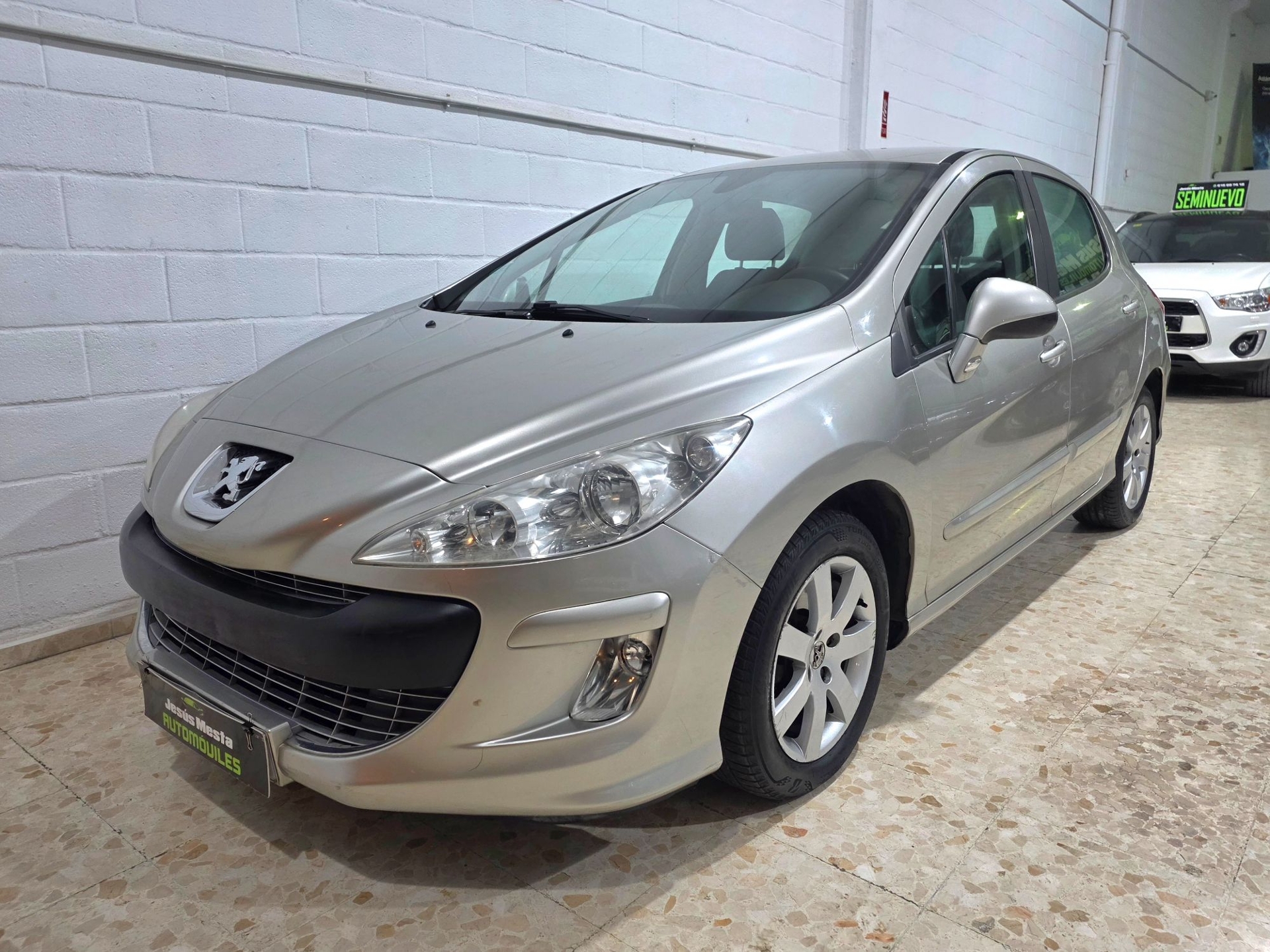 Imagen de PEUGEOT 3008