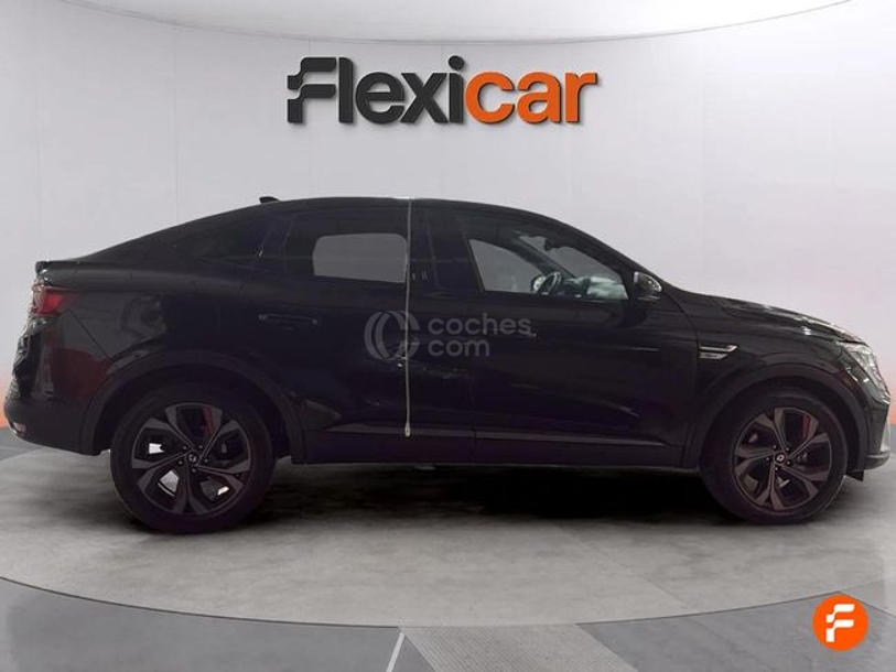 Foto del RENAULT Arkana 1.6 E-Tech Zen 105kW