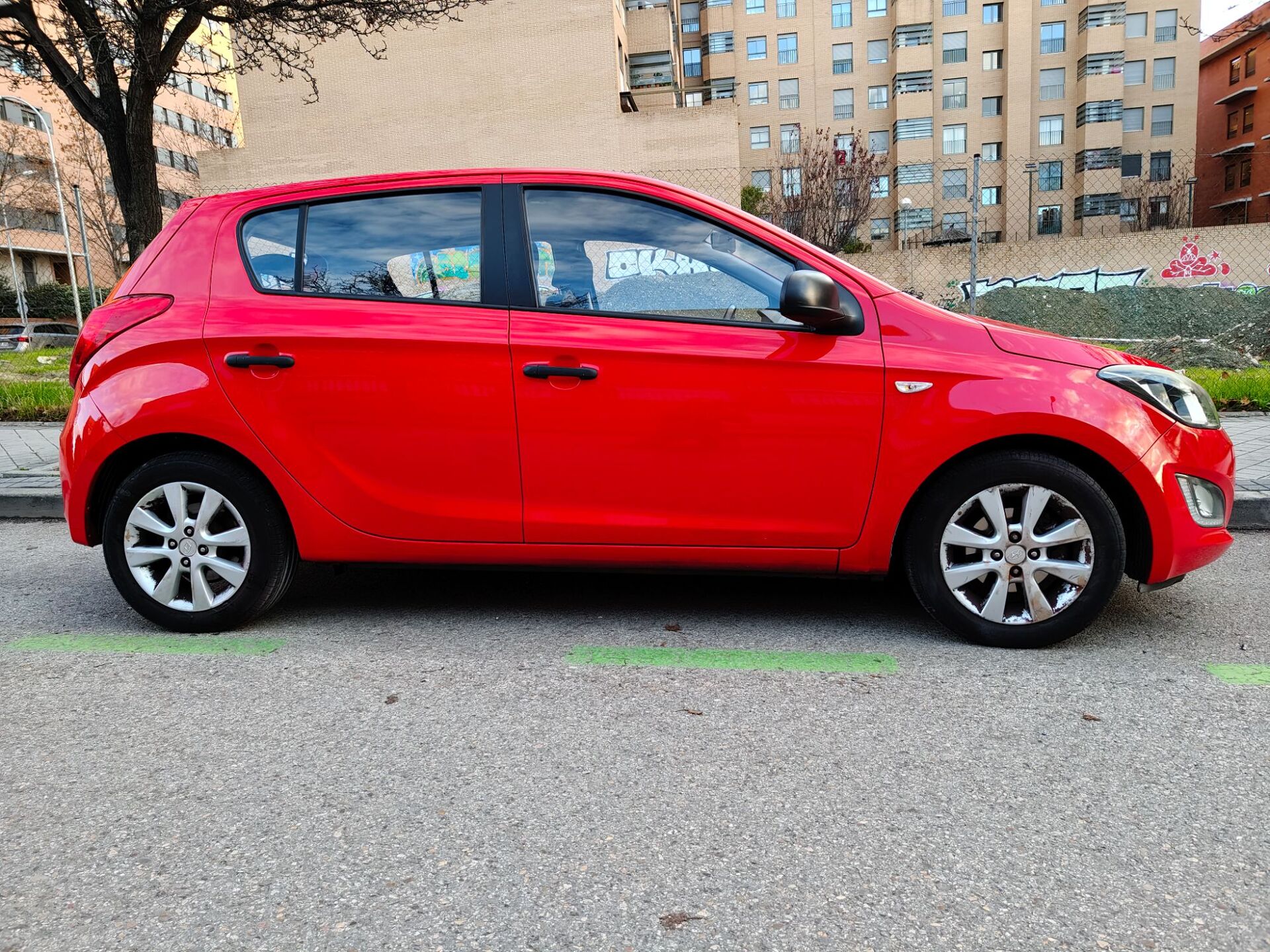 Imagen 3 de HYUNDAI i20