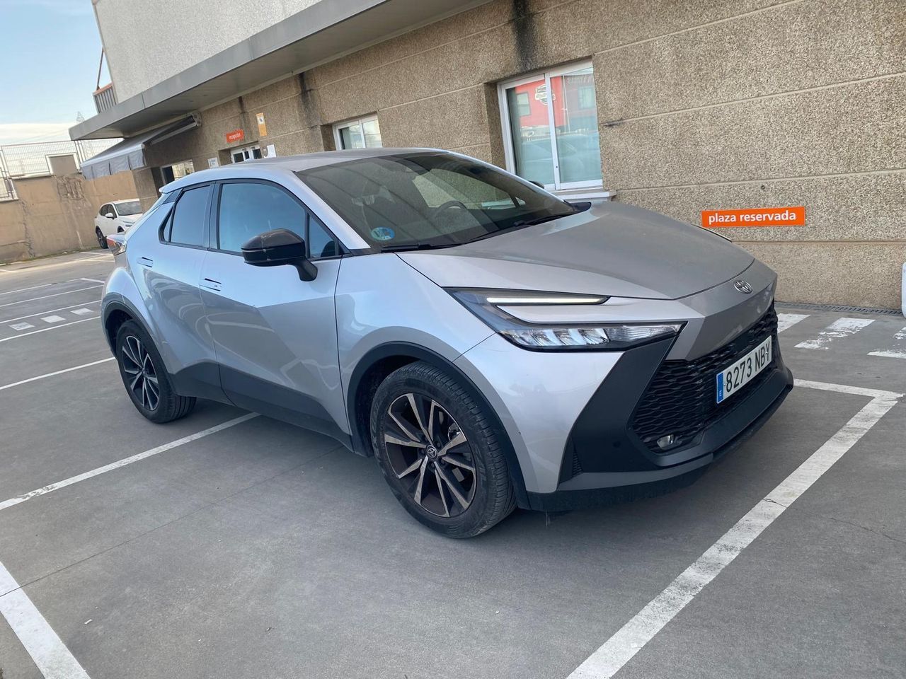 Foto del TOYOTA C-HR 200H Advance