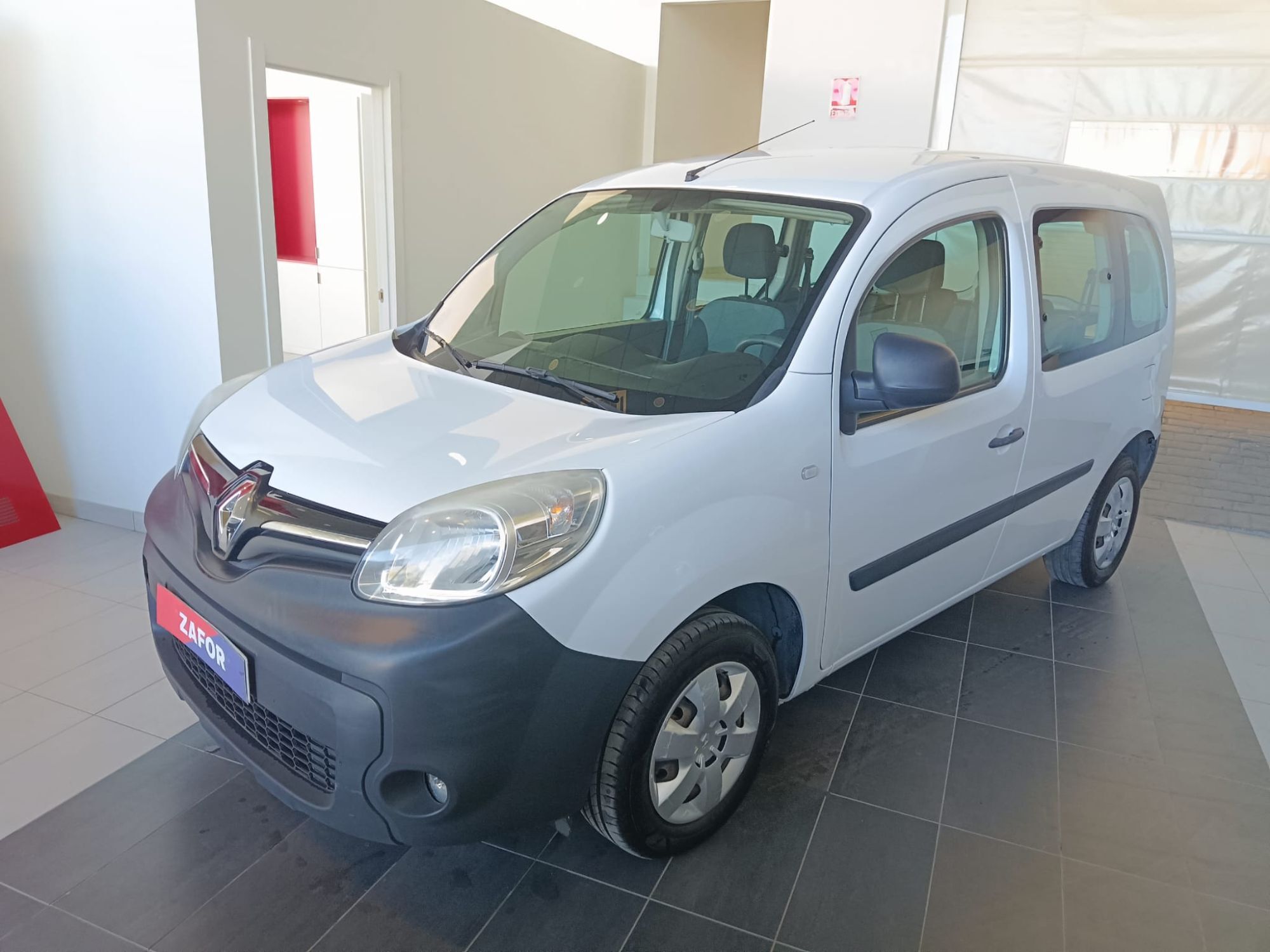 RENAULT Kangoo (Combi 1.5dCi En. Prof. M1-AF 55kW) en Sevilla