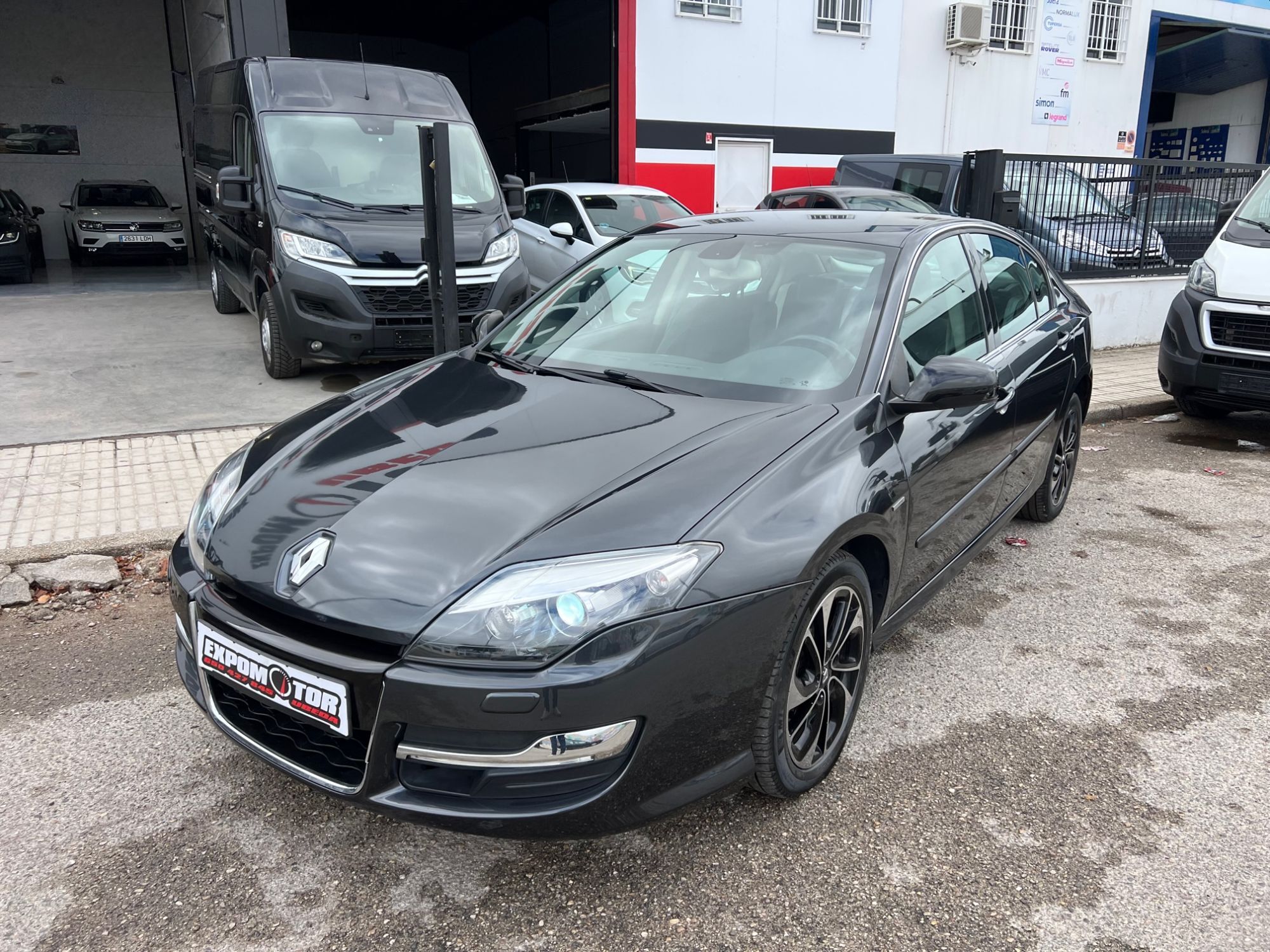 RENAULT Laguna (2.0dCi Energy Bose Edition 150) en Jaén