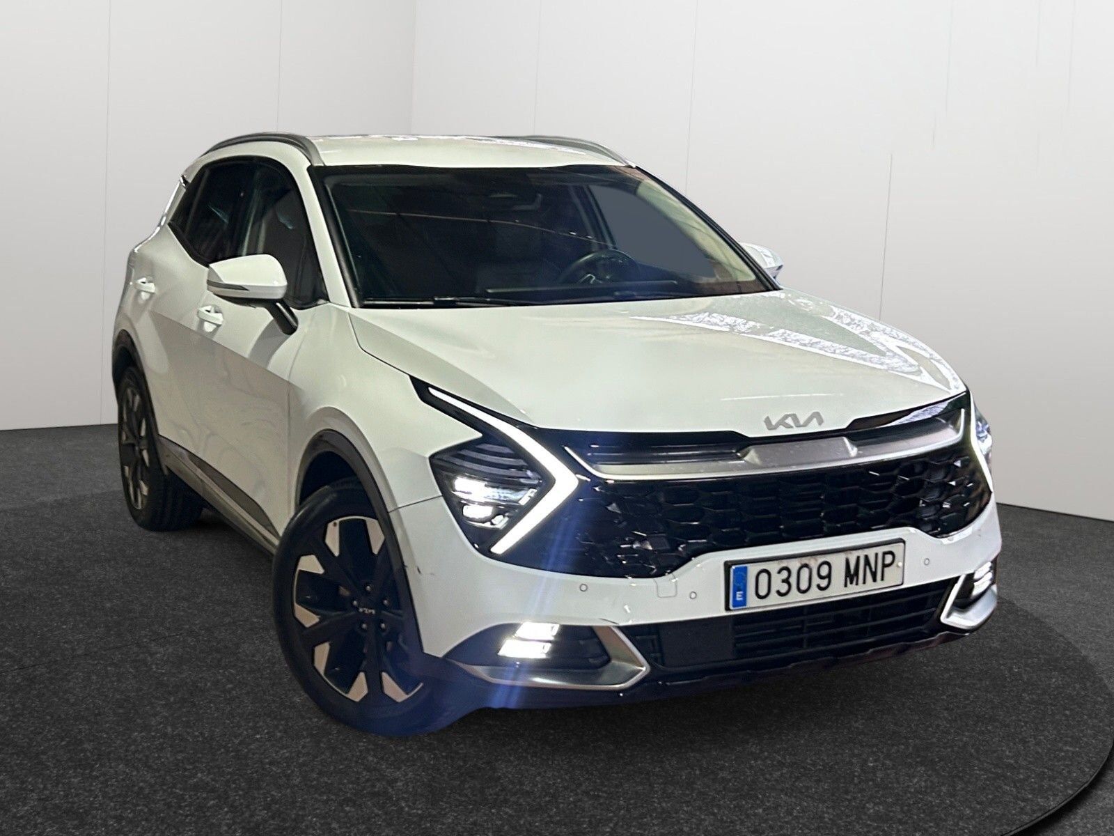 KIA Sportage (1.6 T-GDI PHEV TECH 4WD AUTO 5P) en Sevilla