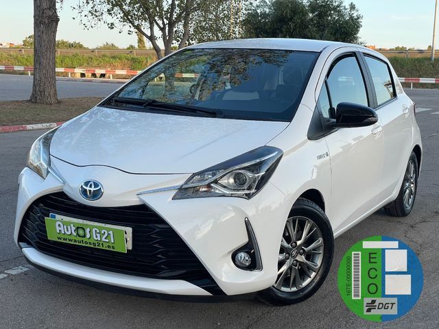 TOYOTA Yaris (1.5 Hybrid Advance 74 kW (100 CV)) en Barcelona