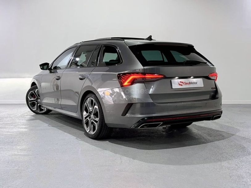 Foto del SKODA Octavia Combi 2.0 TSI DSG RS 180kW