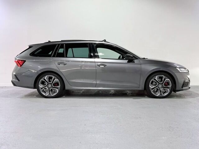 Foto del SKODA Octavia Combi 2.0 TSI DSG RS 180kW
