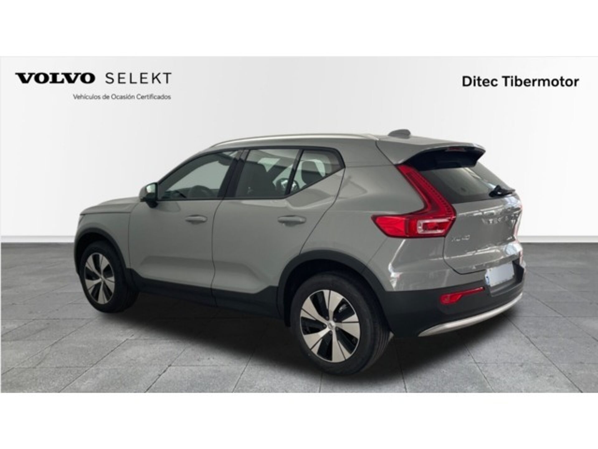 Imagen 3 de VOLVO XC40