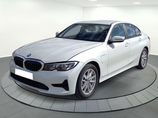BMW Serie 3 (330eA PHEV Business) en Madrid