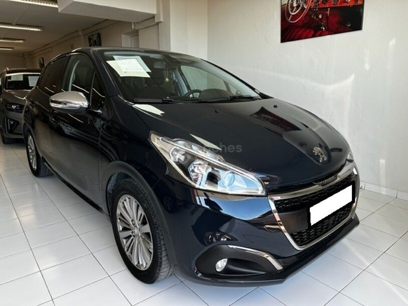 Foto del PEUGEOT 208 1.2 PureTech S&S Signature 82