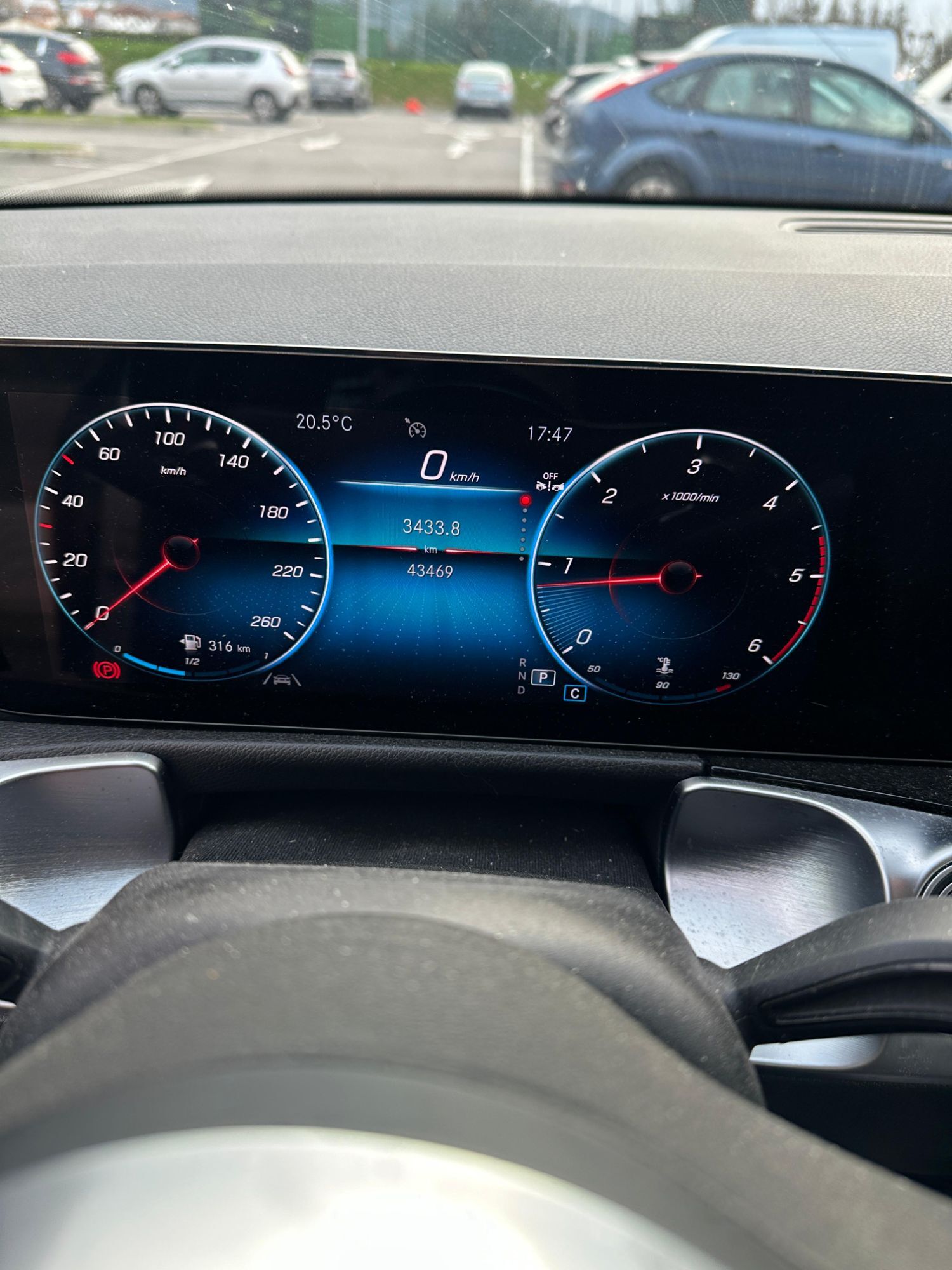 Foto del MERCEDES Clase GLB GLB 200d 8G-DCT