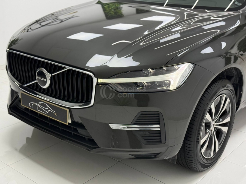 Foto del VOLVO XC60 B4 Momentum Pro AWD Aut.