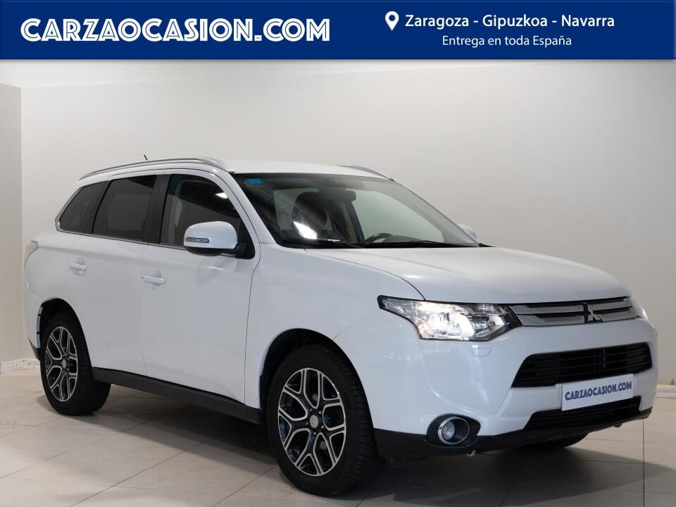 MITSUBISHI Outlander (220 DI-D Motion 2WD 7 Plazas) en Zaragoza