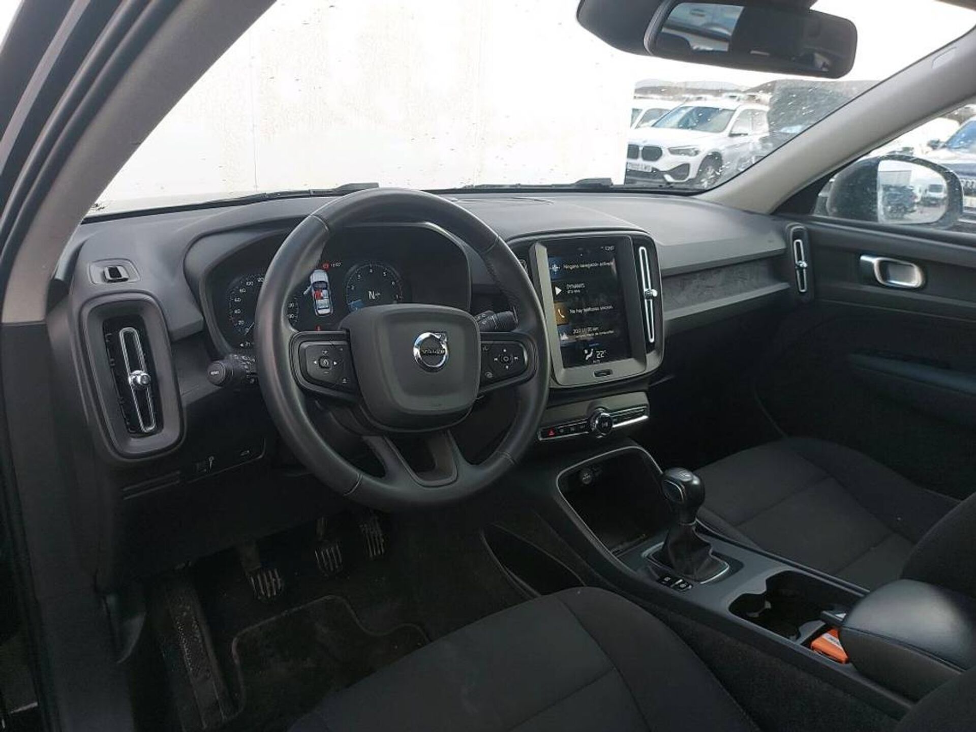 Imagen 3 de VOLVO XC40