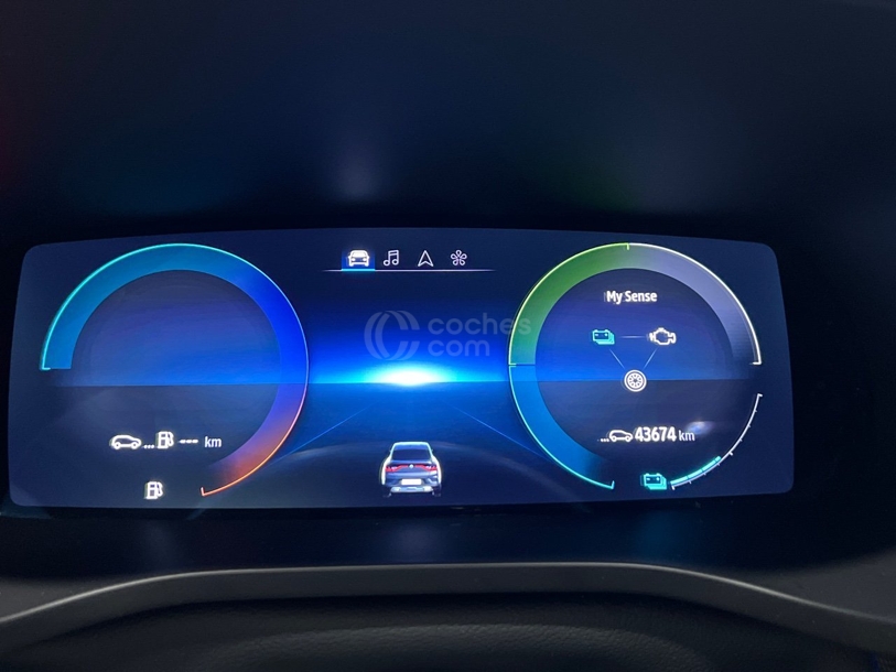 Foto del RENAULT Arkana 1.6 E-Tech Zen 105kW