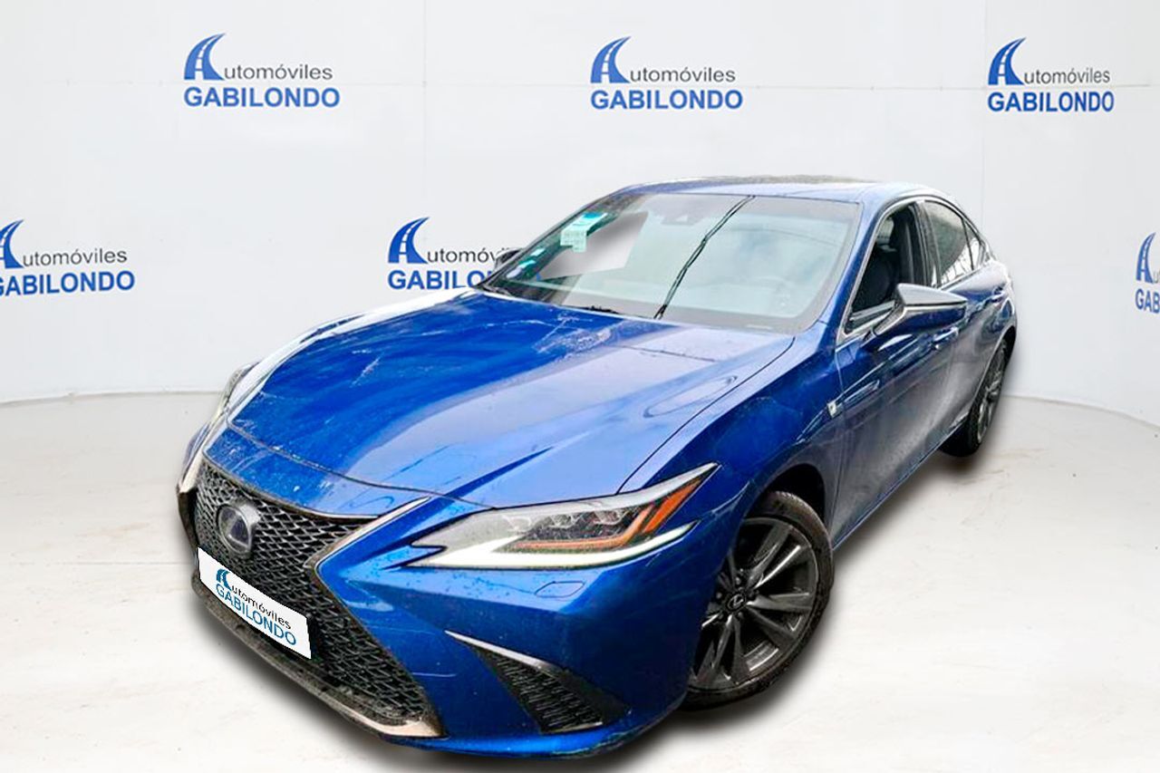 LEXUS ES (2.5 300h F Sport) en Valladolid