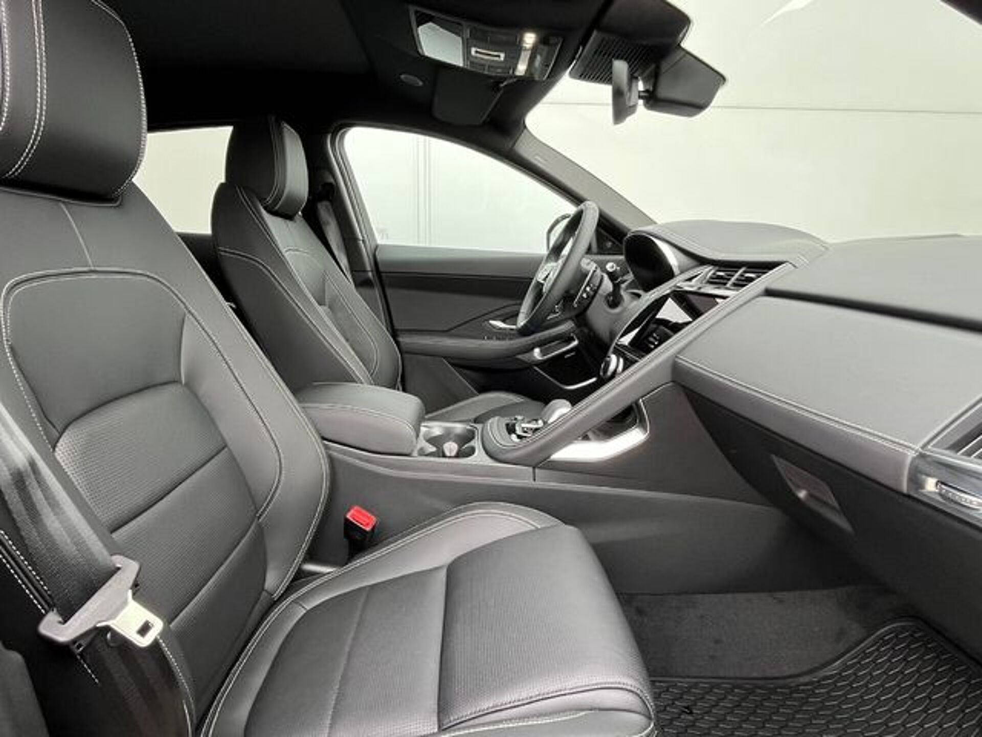 Imagen 3 de JAGUAR E-Pace