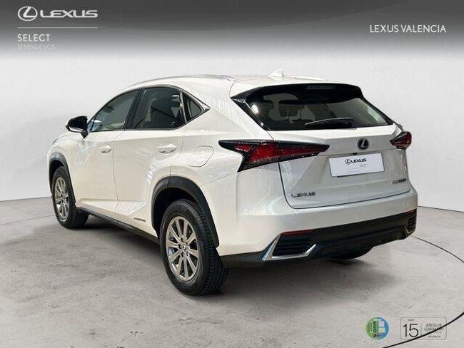 Foto del LEXUS NX 300h Business 2WD