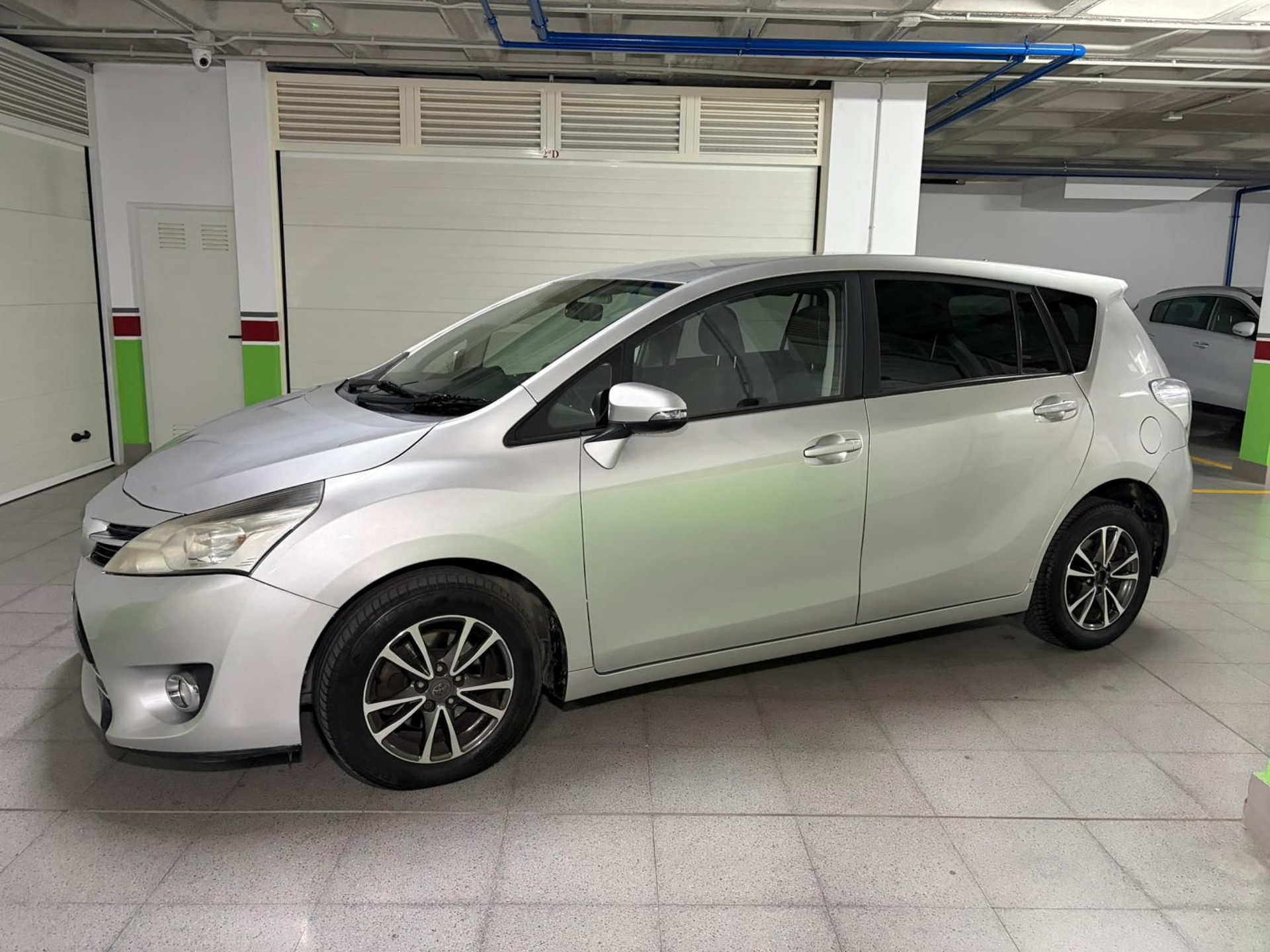 Imagen de TOYOTA Verso