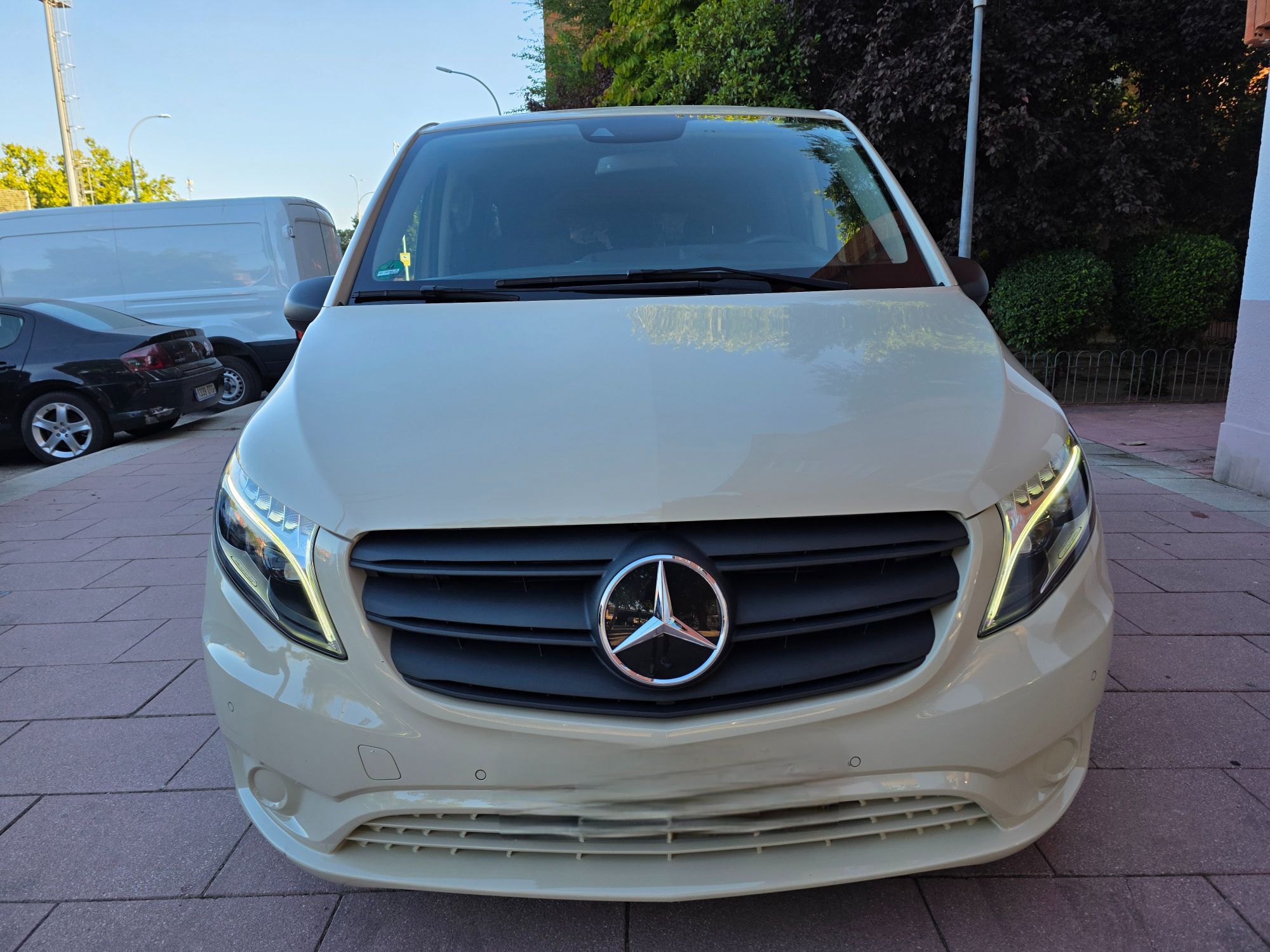 Foto del MERCEDES Vito Tourer 114 CDI Pro Larga 9G-Tronic