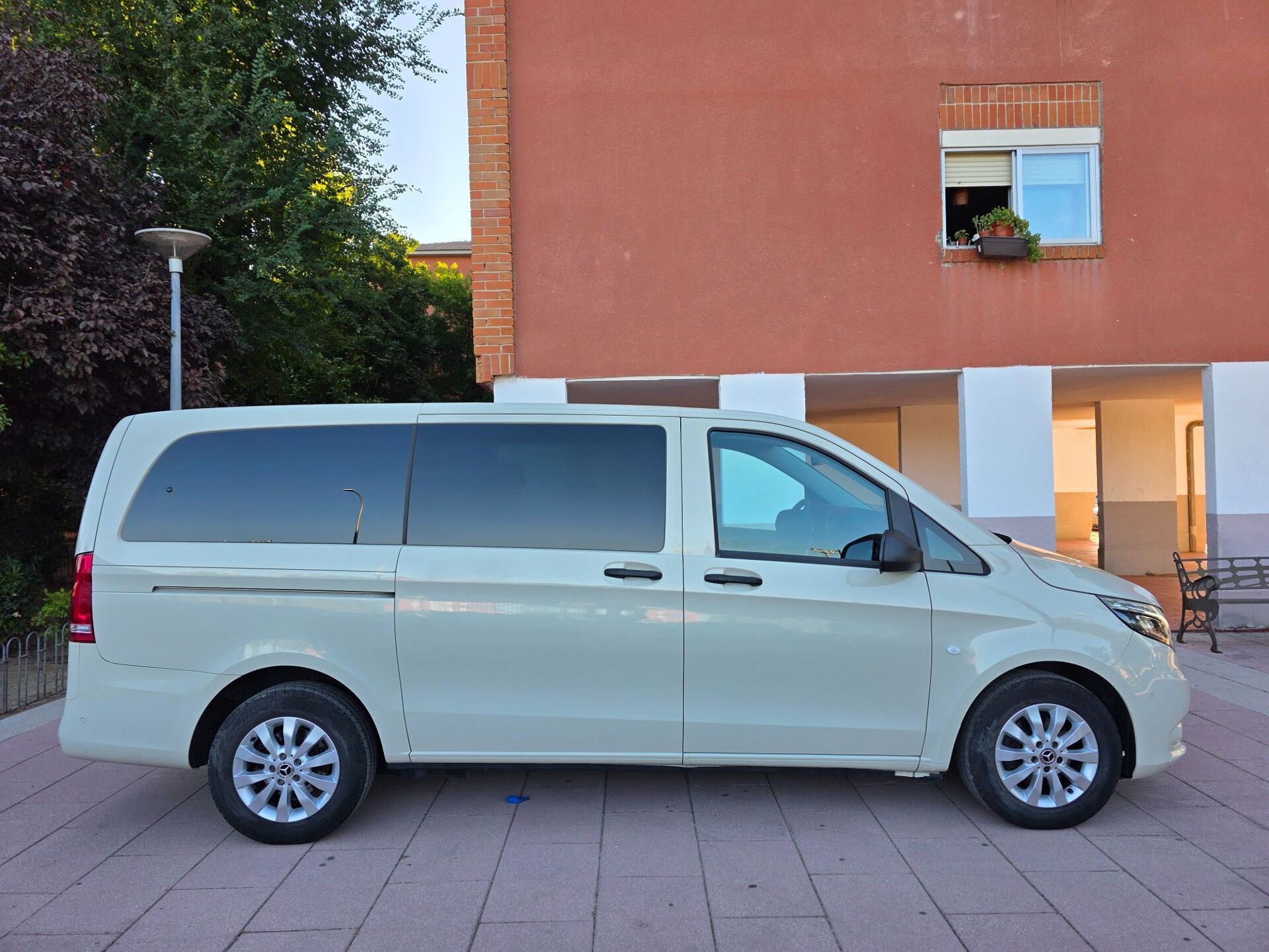Imagen 3 de MERCEDES Vito