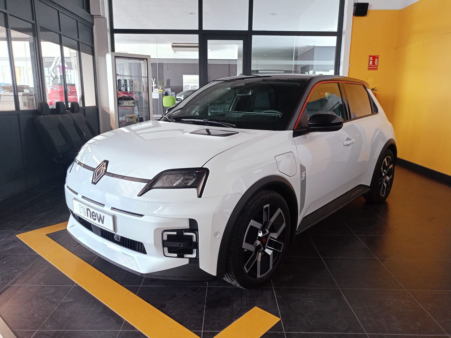 Imagen de RENAULT R5