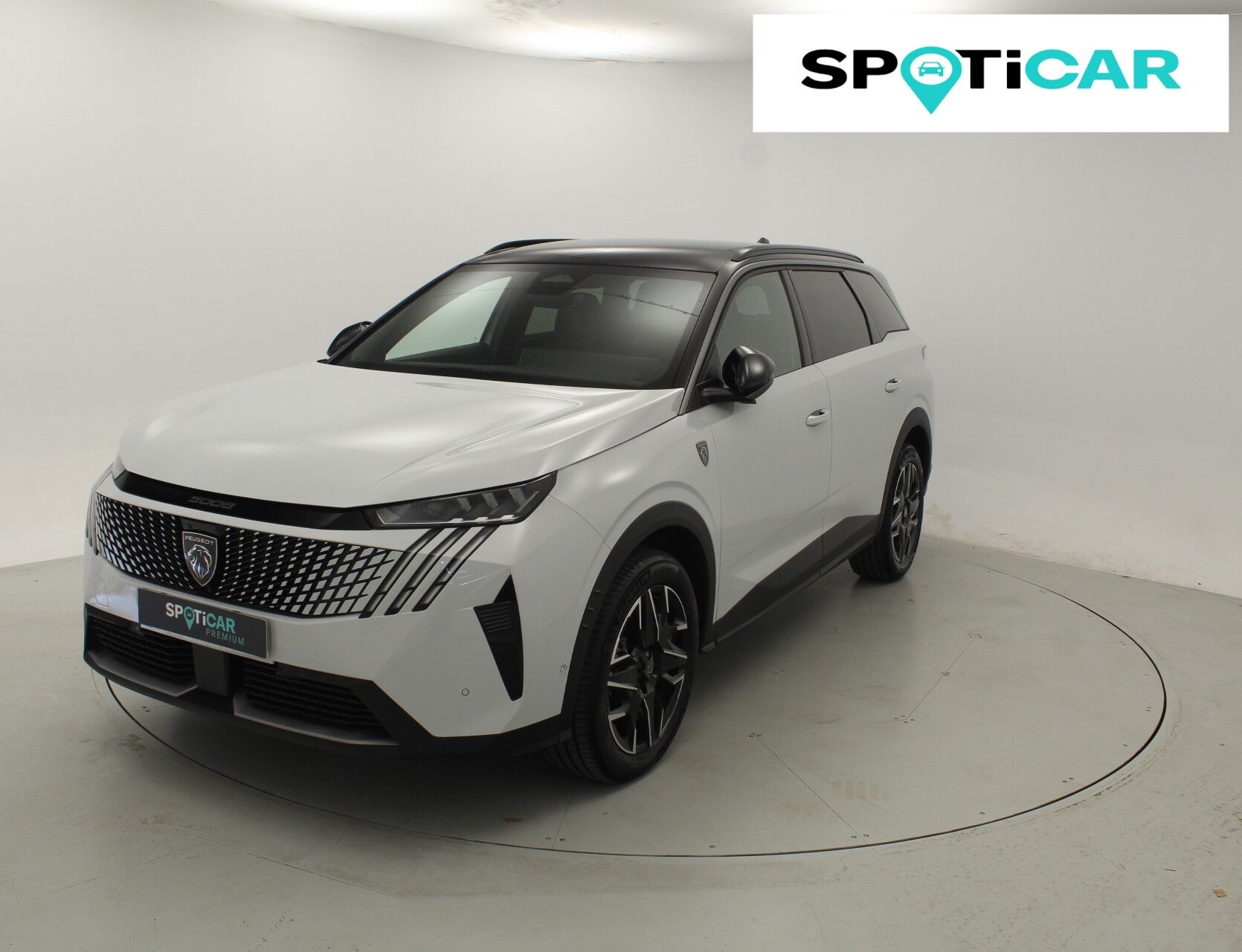 PEUGEOT 5008 (1.2 MHEV HYBRID 107KW GT EDCS6 145 5P 7 PLAZAS) en Barcelona
