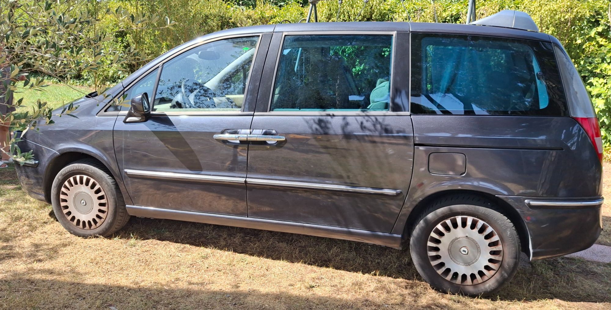 Foto del LANCIA Phedra 2.2JTD 16v Emblema