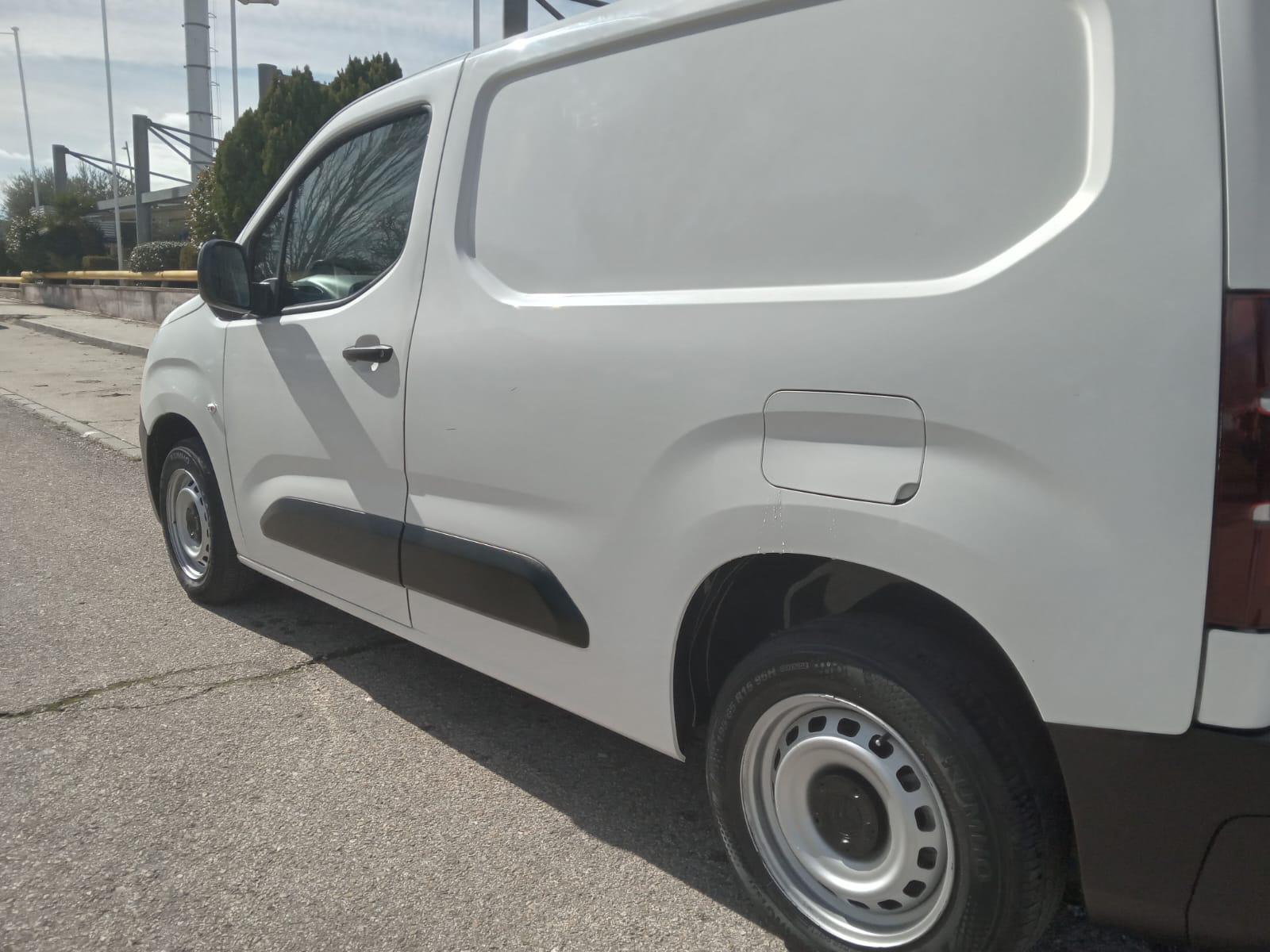 Foto del CITROEN Berlingo BlueHDi S&S Talla M Live 100