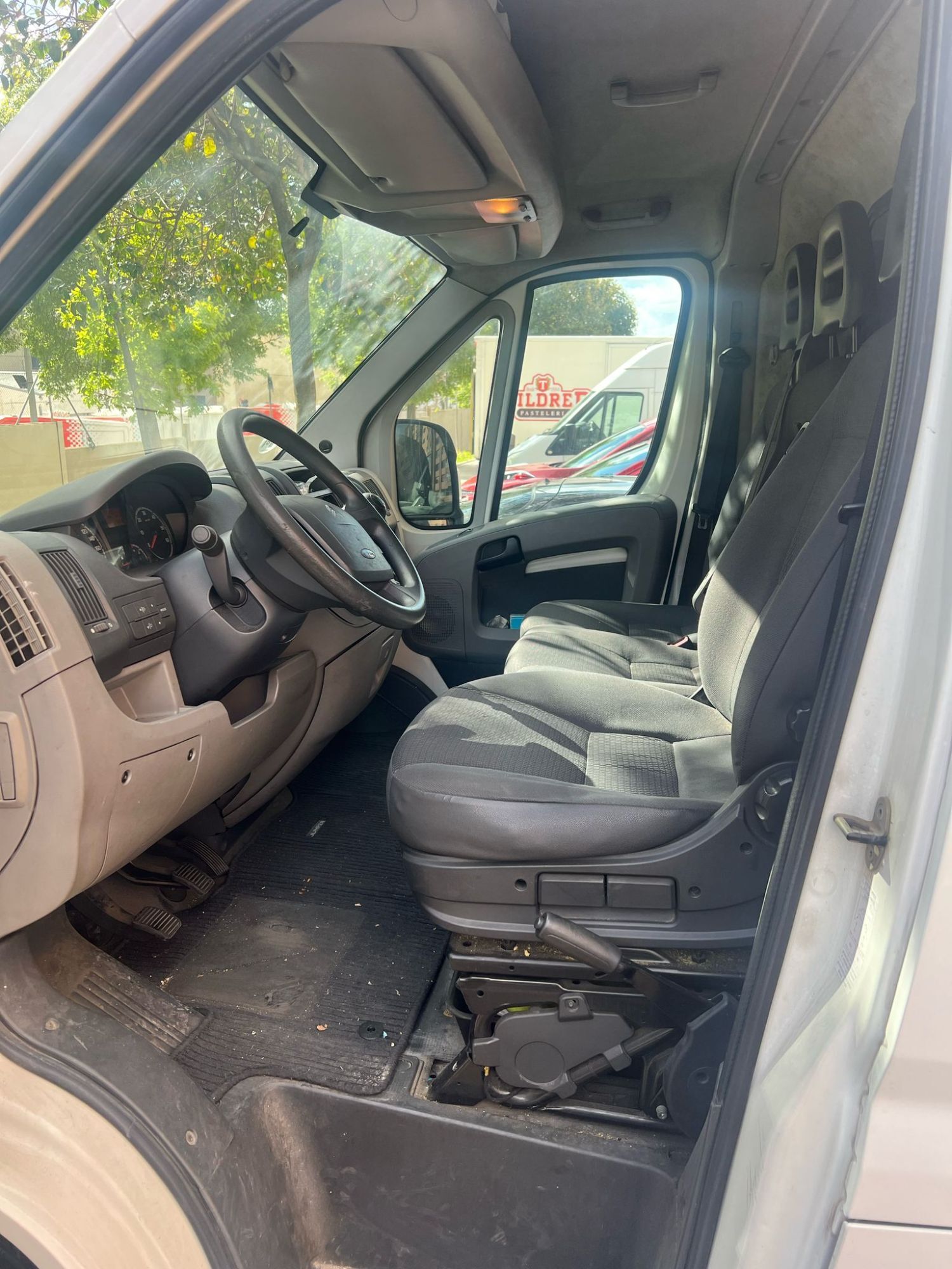 Foto del CITROEN Jumper 2.2HDI FG 33 L2H1 120