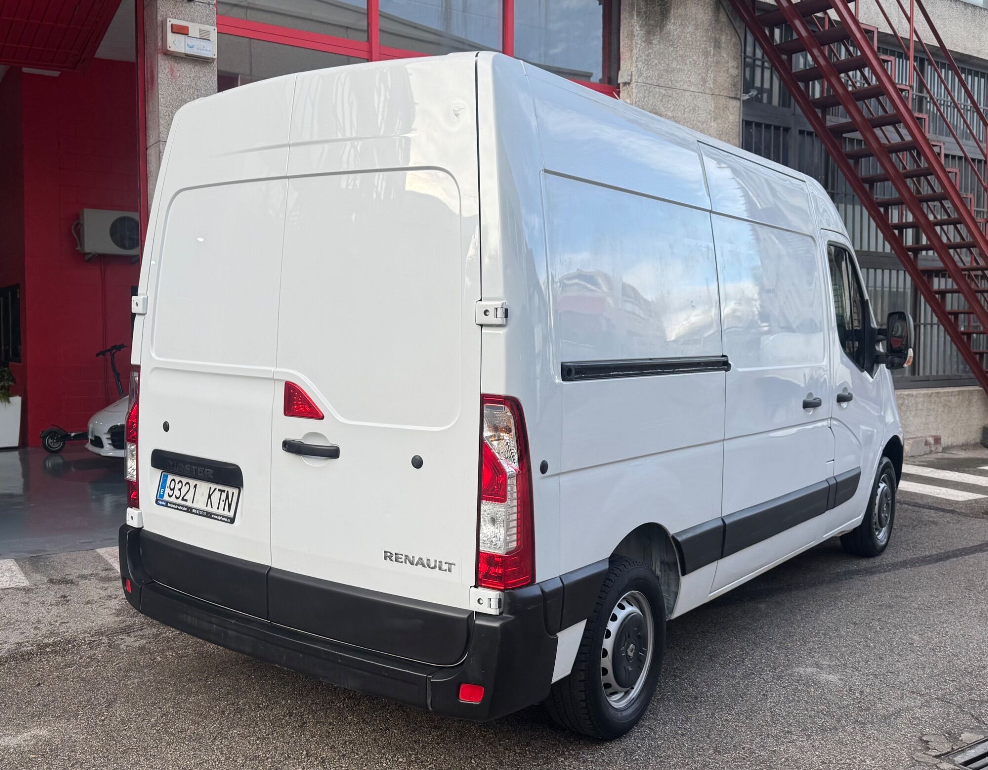 Foto del RENAULT Master Fg. dCi 81kW T L2H2 3500
