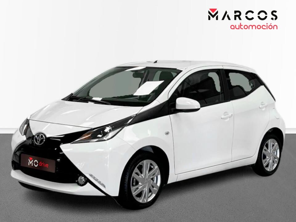 TOYOTA Aygo (1.0 70 x-play) en Alicante