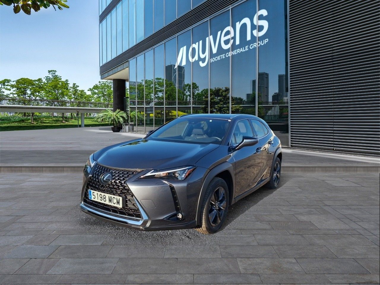 LEXUS UX (250h Business 2WD 135 kW (184 CV)) en Madrid