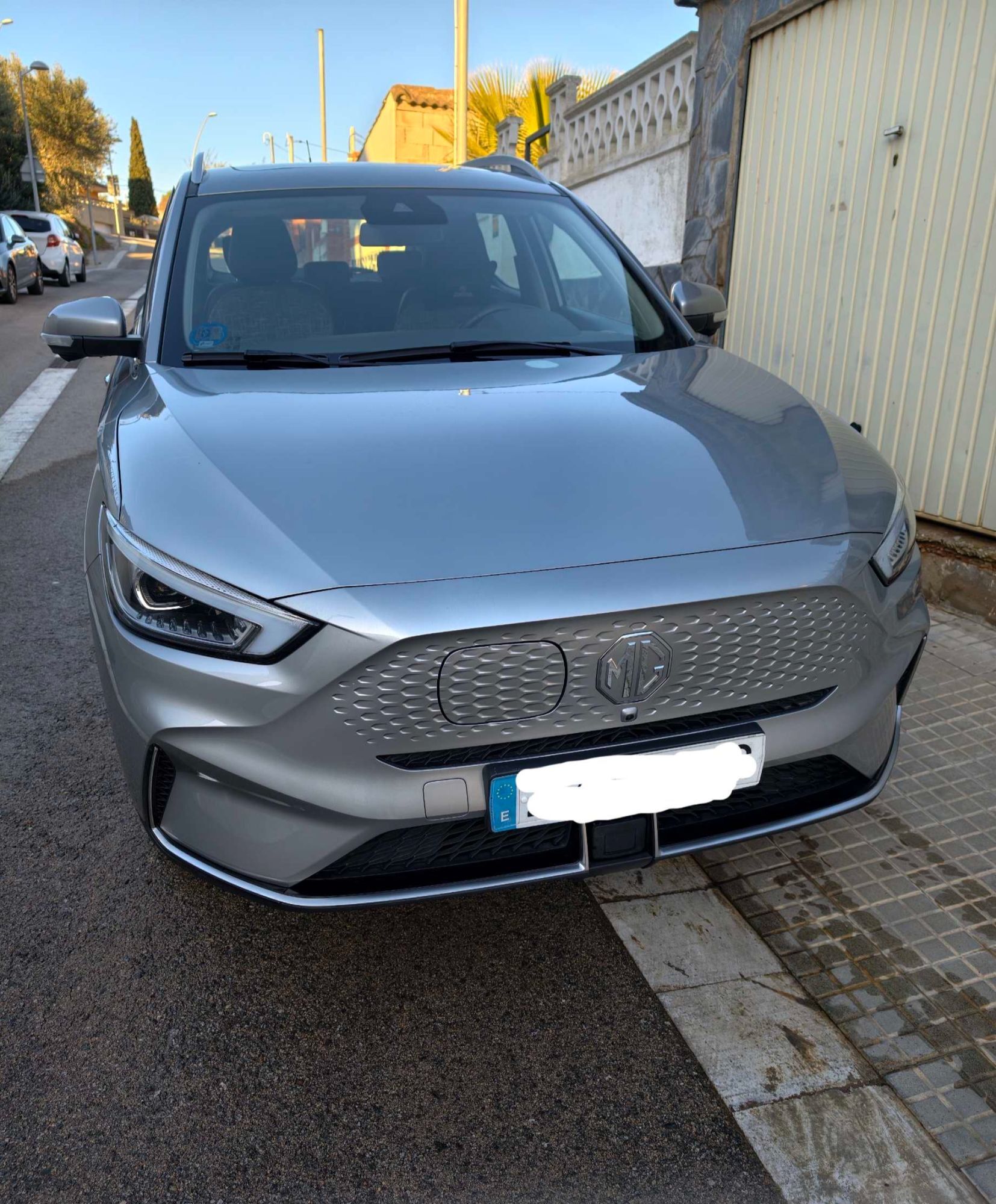 Foto del MG ZS Luxury 72kWh 115kW