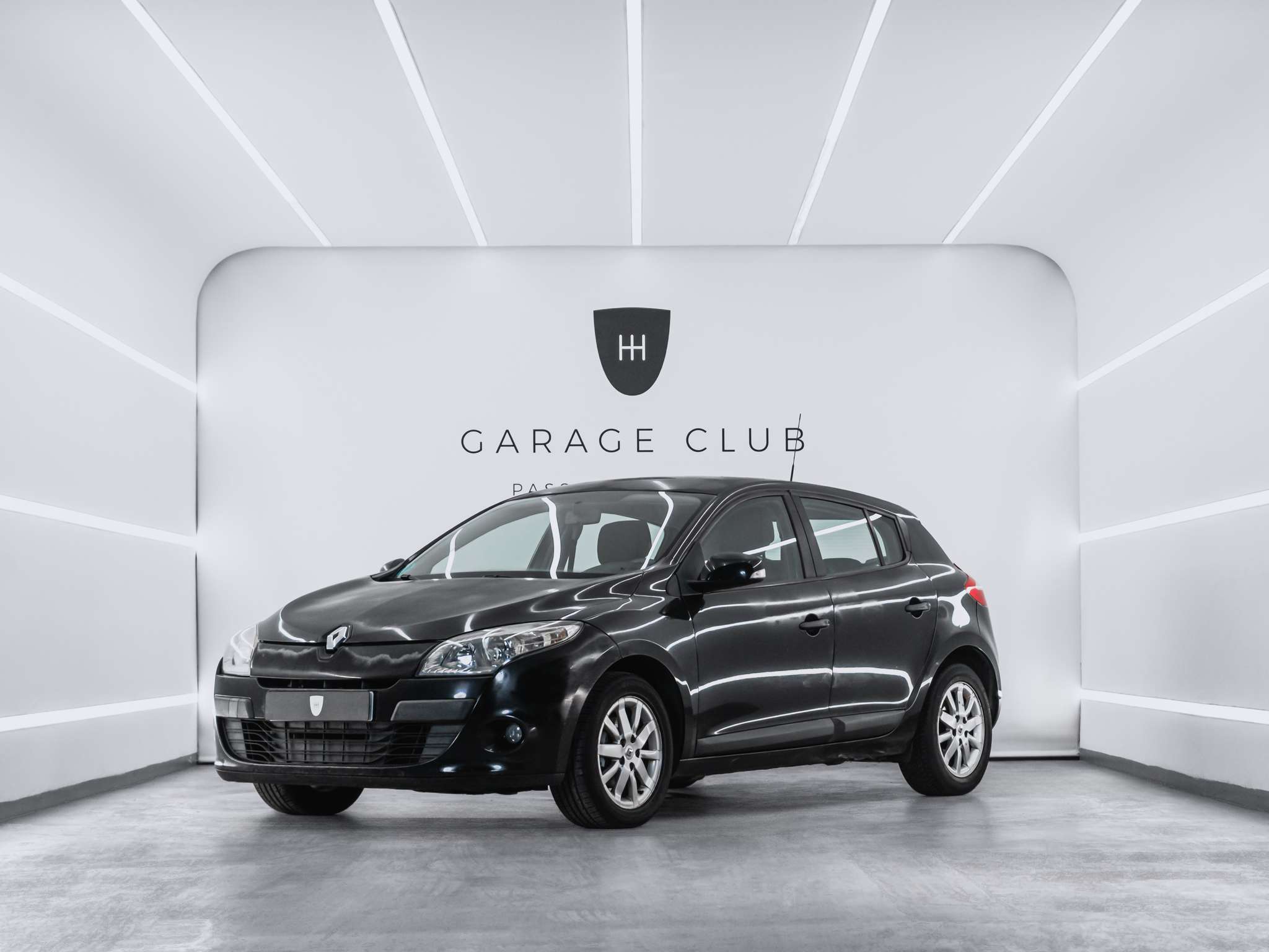 RENAULT Mégane (Megane 1.6 16V 100 Authentique) en Barcelona