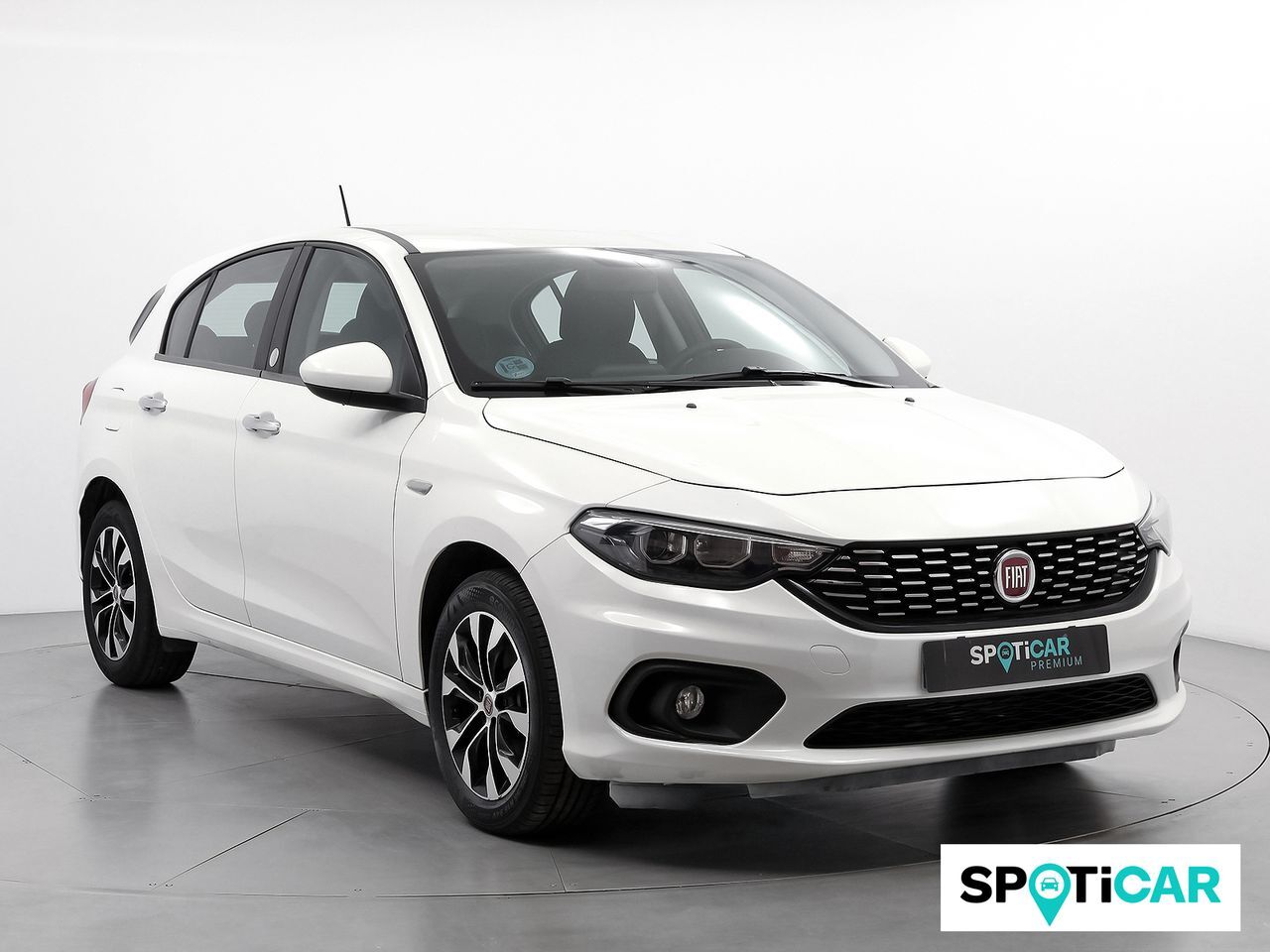 FIAT Tipo (5P 1.3 Multijet 70kW (95CV) Mirror) en Barcelona