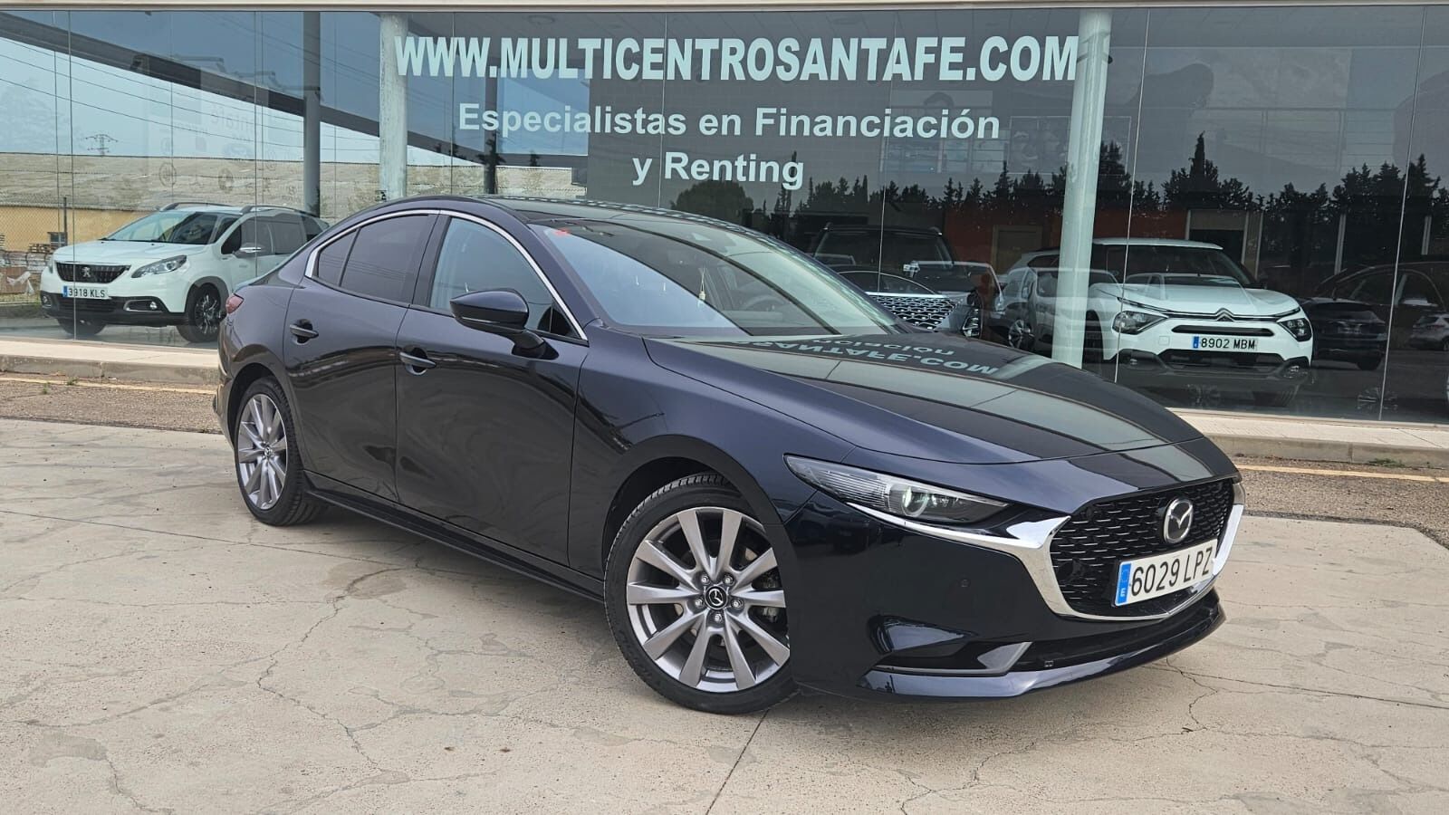 MAZDA Mazda3 (2.0 SKYACTIV-G 88KW ZENITH) en Zaragoza