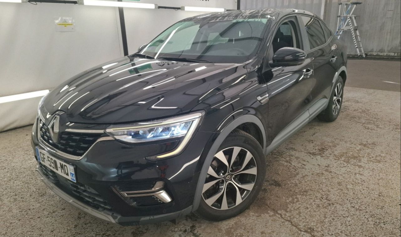 RENAULT Arkana (Intens E-TECH Híbrido 105kW(145CV)) en Madrid